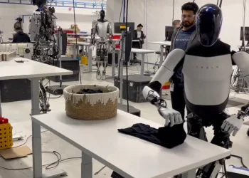 Who Owns the Future of Humanoid Robotics: Patents, Power Players, and the Open vs. Proprietary Fight?