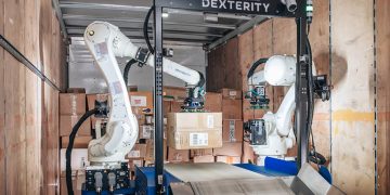 Analysis: Tesla’s Optimus Reveal – A Genuine Leap or Masterful Theater?