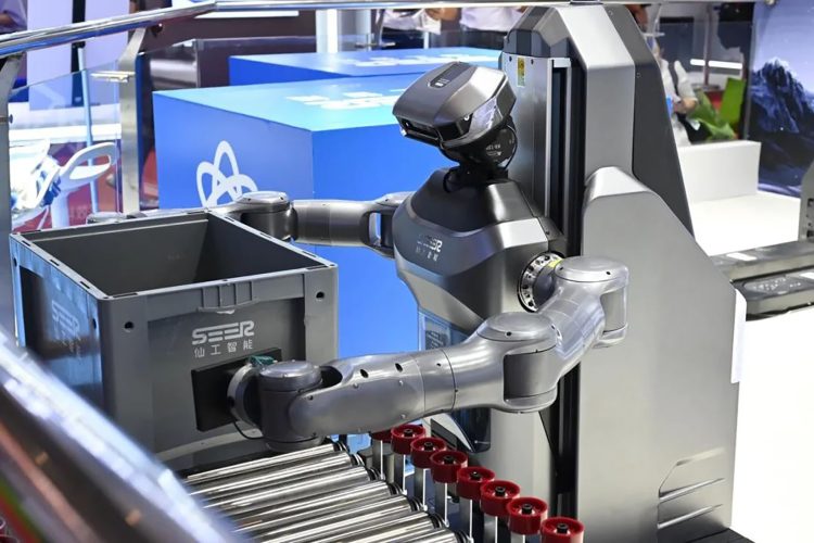 Will the “Robotics as a Service” Model Become the Dominant Path for Humanoid Deployment?